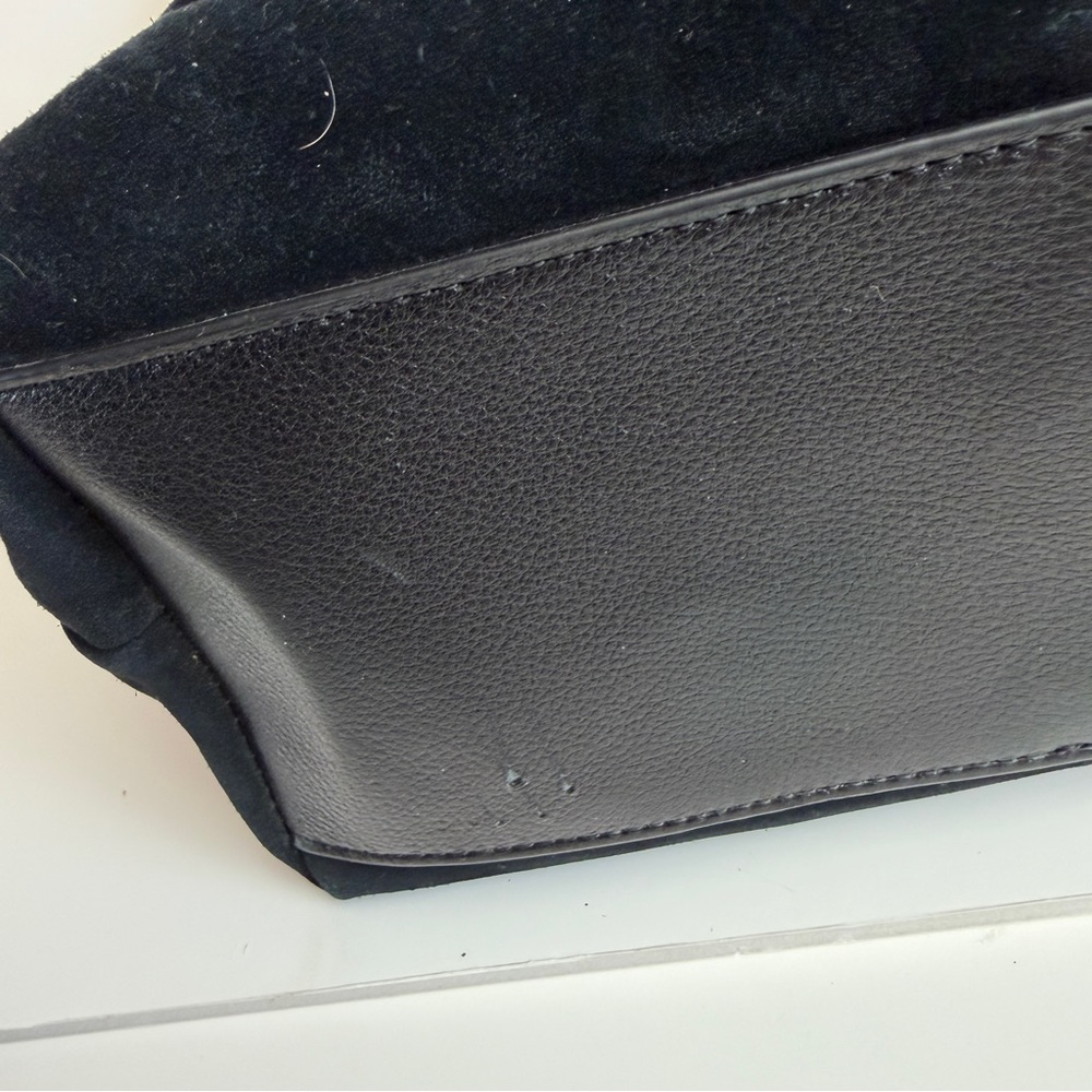 UGG Heritage Suede Tote Bag - Picture 4 of 10